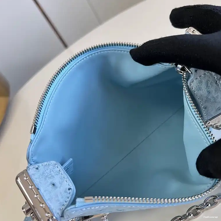 Fashionrep Bags 2407YZ0174 LV 0623